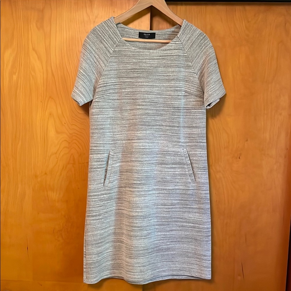 Brass short sleeve dress with pockets | size large